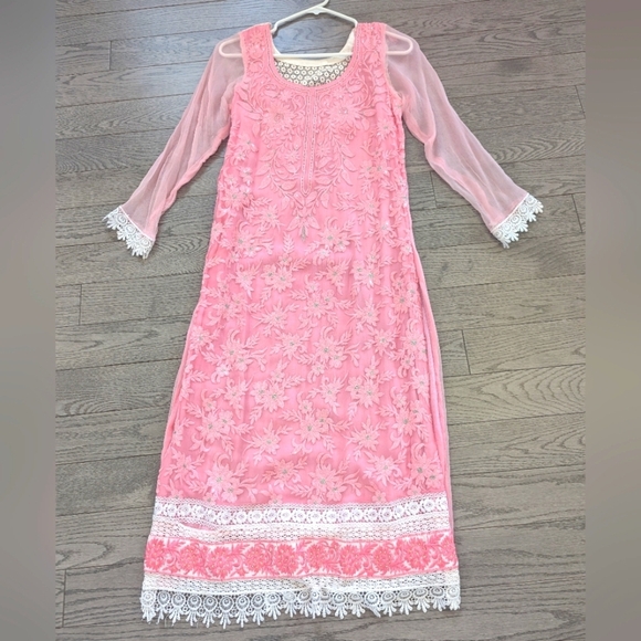 Pink Floral Indian Suit with Lace & Sheer Sleeves- XS New - Picture 2 of 7
